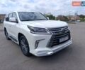 Белый Лексус ЛХ, объемом двигателя 4.46 л и пробегом 120 тыс. км за 74999 $, фото 16 на Automoto.ua