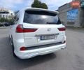 Белый Лексус ЛХ, объемом двигателя 4.46 л и пробегом 120 тыс. км за 74999 $, фото 8 на Automoto.ua
