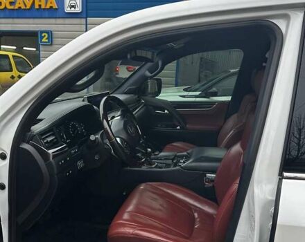 Білий Лексус ЛХ, об'ємом двигуна 4.46 л та пробігом 138 тис. км за 65500 $, фото 10 на Automoto.ua