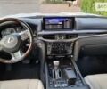 Белый Лексус ЛХ, объемом двигателя 4.46 л и пробегом 115 тыс. км за 67000 $, фото 7 на Automoto.ua