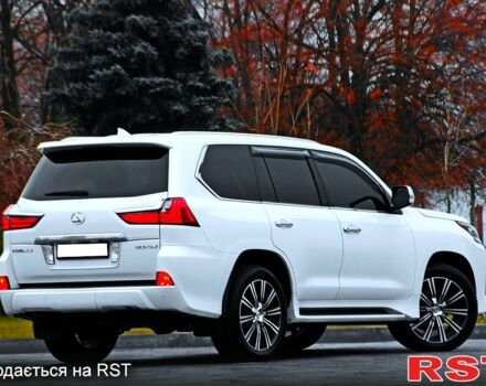 Белый Лексус ЛХ, объемом двигателя 4.5 л и пробегом 125 тыс. км за 65500 $, фото 5 на Automoto.ua