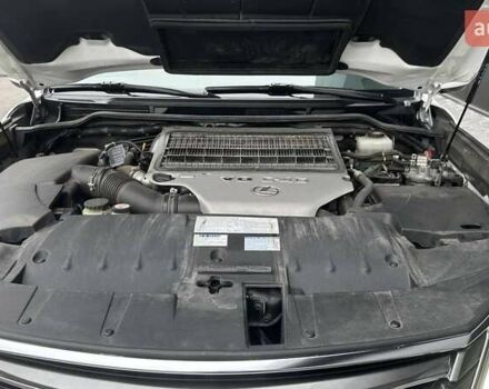 Лексус ЛХ 2017 у Києві на Automoto.ua Білий Лексус ЛХ, об'ємом двигуна 4.46 л та пробігом 76 тис. км за 75160 $, фото 24 на Automoto.ua