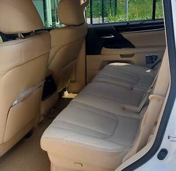 Білий Лексус ЛХ, об'ємом двигуна 4.46 л та пробігом 140 тис. км за 69999 $, фото 8 на Automoto.ua