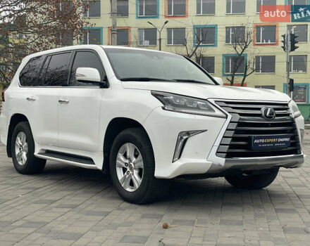 Білий Лексус ЛХ, об'ємом двигуна 4.46 л та пробігом 143 тис. км за 62500 $, фото 19 на Automoto.ua