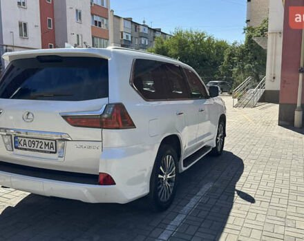 Белый Лексус ЛХ, объемом двигателя 4.46 л и пробегом 138 тыс. км за 67000 $, фото 10 на Automoto.ua