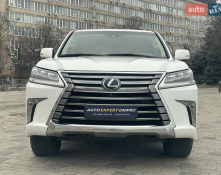 Білий Лексус ЛХ, об'ємом двигуна 4.46 л та пробігом 143 тис. км за 62500 $, фото 2 на Automoto.ua