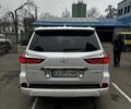 Білий Лексус ЛХ, об'ємом двигуна 4.46 л та пробігом 138 тис. км за 65500 $, фото 4 на Automoto.ua