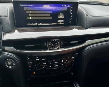 Білий Лексус ЛХ, об'ємом двигуна 4.46 л та пробігом 138 тис. км за 65500 $, фото 13 на Automoto.ua