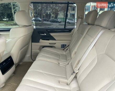 Білий Лексус ЛХ, об'ємом двигуна 4.46 л та пробігом 143 тис. км за 62500 $, фото 41 на Automoto.ua