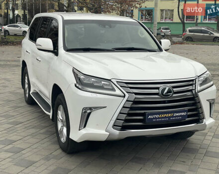 Білий Лексус ЛХ, об'ємом двигуна 4.46 л та пробігом 143 тис. км за 62500 $, фото 18 на Automoto.ua