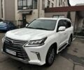 Білий Лексус ЛХ, об'ємом двигуна 4.46 л та пробігом 138 тис. км за 65500 $, фото 1 на Automoto.ua