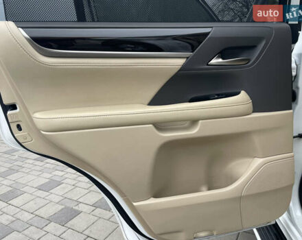 Білий Лексус ЛХ, об'ємом двигуна 4.46 л та пробігом 143 тис. км за 62500 $, фото 42 на Automoto.ua