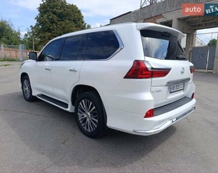 Белый Лексус ЛХ, объемом двигателя 4.46 л и пробегом 120 тыс. км за 69999 $, фото 10 на Automoto.ua