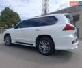 Белый Лексус ЛХ, объемом двигателя 4.46 л и пробегом 120 тыс. км за 74999 $, фото 3 на Automoto.ua