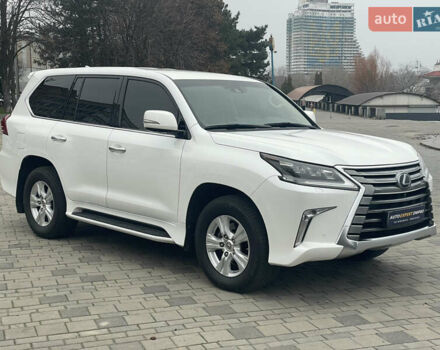 Білий Лексус ЛХ, об'ємом двигуна 4.46 л та пробігом 143 тис. км за 62500 $, фото 3 на Automoto.ua