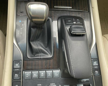 Білий Лексус ЛХ, об'ємом двигуна 4.46 л та пробігом 143 тис. км за 62500 $, фото 33 на Automoto.ua