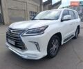Белый Лексус ЛХ, объемом двигателя 4.46 л и пробегом 120 тыс. км за 69999 $, фото 7 на Automoto.ua