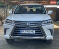 Белый Лексус ЛХ, объемом двигателя 5.66 л и пробегом 40 тыс. км за 89000 $, фото 1 на Automoto.ua