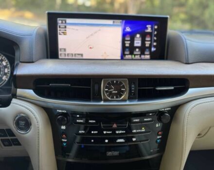 Білий Лексус ЛХ, об'ємом двигуна 5.7 л та пробігом 44 тис. км за 20000 $, фото 9 на Automoto.ua