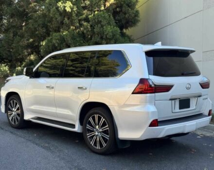 Білий Лексус ЛХ, об'ємом двигуна 5.7 л та пробігом 44 тис. км за 20000 $, фото 5 на Automoto.ua