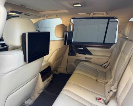 Білий Лексус ЛХ, об'ємом двигуна 5.7 л та пробігом 44 тис. км за 20000 $, фото 16 на Automoto.ua