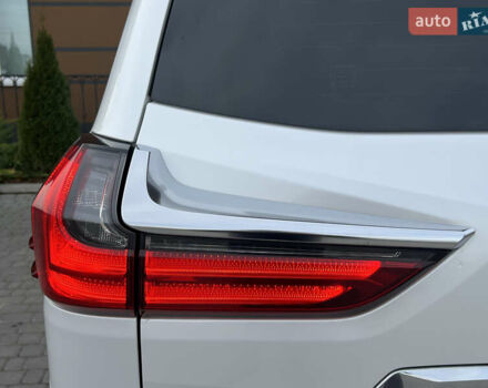 Білий Лексус ЛХ, об'ємом двигуна 4.46 л та пробігом 89 тис. км за 75000 $, фото 8 на Automoto.ua