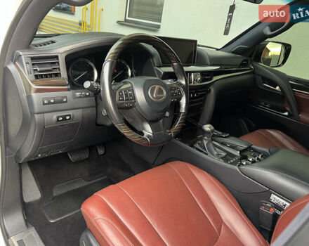 Білий Лексус ЛХ, об'ємом двигуна 4.46 л та пробігом 89 тис. км за 75000 $, фото 14 на Automoto.ua
