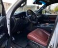 Білий Лексус ЛХ, об'ємом двигуна 5.7 л та пробігом 193 тис. км за 64000 $, фото 13 на Automoto.ua