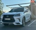 Білий Лексус ЛХ, об'ємом двигуна 4.46 л та пробігом 93 тис. км за 79900 $, фото 1 на Automoto.ua