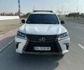 Белый Лексус ЛХ, объемом двигателя 4.46 л и пробегом 105 тыс. км за 87000 $, фото 1 на Automoto.ua