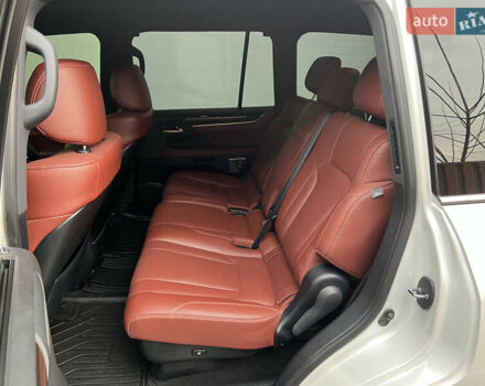 Білий Лексус ЛХ, об'ємом двигуна 4.46 л та пробігом 89 тис. км за 75000 $, фото 16 на Automoto.ua