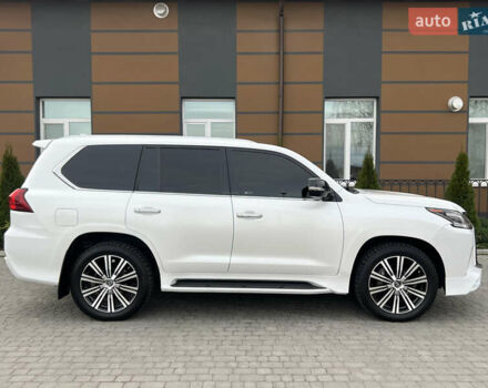 Білий Лексус ЛХ, об'ємом двигуна 4.46 л та пробігом 89 тис. км за 75000 $, фото 6 на Automoto.ua
