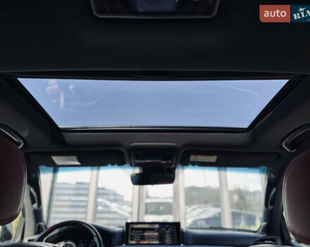 Белый Лексус ЛХ, объемом двигателя 5.7 л и пробегом 263 тыс. км за 68000 $, фото 60 на Automoto.ua