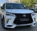 Білий Лексус ЛХ, об'ємом двигуна 5.7 л та пробігом 193 тис. км за 64000 $, фото 1 на Automoto.ua