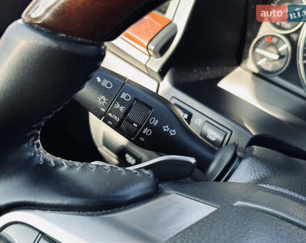 Белый Лексус ЛХ, объемом двигателя 5.7 л и пробегом 263 тыс. км за 68000 $, фото 66 на Automoto.ua