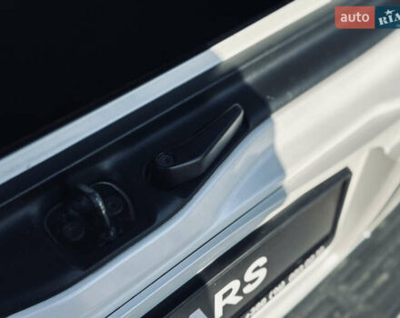 Белый Лексус ЛХ, объемом двигателя 5.7 л и пробегом 263 тыс. км за 68000 $, фото 40 на Automoto.ua