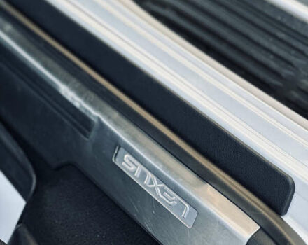 Белый Лексус ЛХ, объемом двигателя 5.7 л и пробегом 263 тыс. км за 68000 $, фото 83 на Automoto.ua