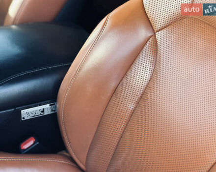 Белый Лексус ЛХ, объемом двигателя 5.7 л и пробегом 263 тыс. км за 68000 $, фото 34 на Automoto.ua