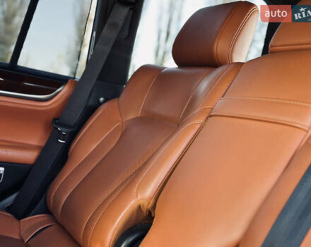 Белый Лексус ЛХ, объемом двигателя 5.7 л и пробегом 263 тыс. км за 68000 $, фото 18 на Automoto.ua