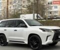 Белый Лексус ЛХ, объемом двигателя 4.46 л и пробегом 93 тыс. км за 87000 $, фото 1 на Automoto.ua