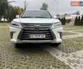 Белый Лексус ЛХ, объемом двигателя 4.46 л и пробегом 59 тыс. км за 79000 $, фото 4 на Automoto.ua