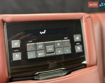 Белый Лексус ЛХ, объемом двигателя 4.46 л и пробегом 60 тыс. км за 85000 $, фото 25 на Automoto.ua