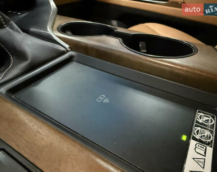 Белый Лексус ЛХ, объемом двигателя 3.35 л и пробегом 50 тыс. км за 114900 $, фото 19 на Automoto.ua