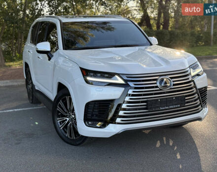 Лексус ЛХ 2022 у Києві на Automoto.ua Білий Лексус ЛХ, об'ємом двигуна 3.5 л та пробігом 33 тис. км за 113500 $, фото 8 на Automoto.ua