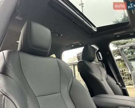 Белый Лексус ЛХ, объемом двигателя 3.35 л и пробегом 12 тыс. км за 120500 $, фото 69 на Automoto.ua