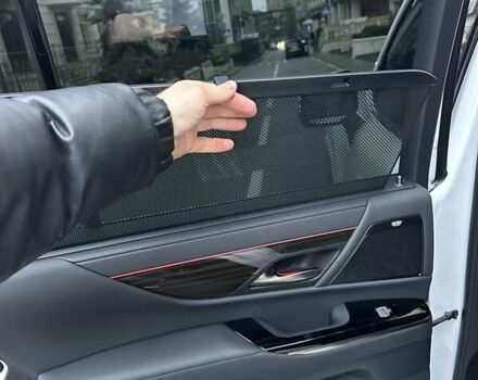 Белый Лексус ЛХ, объемом двигателя 3.45 л и пробегом 20 тыс. км за 127500 $, фото 73 на Automoto.ua