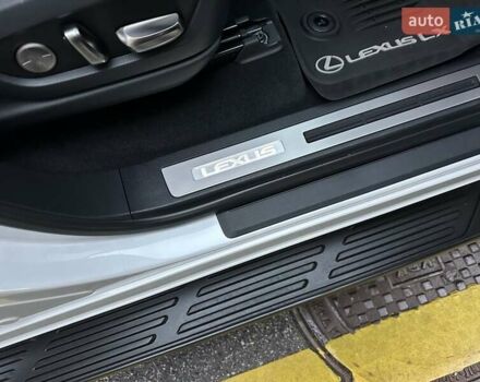 Белый Лексус ЛХ, объемом двигателя 3.45 л и пробегом 20 тыс. км за 127500 $, фото 61 на Automoto.ua