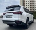 Белый Лексус ЛХ, объемом двигателя 3.35 л и пробегом 7 тыс. км за 122800 $, фото 6 на Automoto.ua