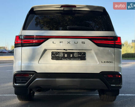 Лексус ЛХ 2022 у Києві на Automoto.ua Білий Лексус ЛХ, об'ємом двигуна 3.5 л та пробігом 33 тис. км за 113500 $, фото 14 на Automoto.ua