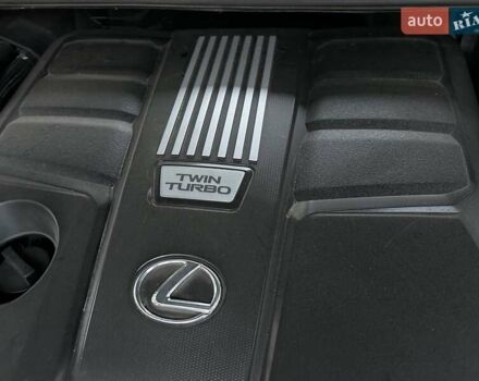 Белый Лексус ЛХ, объемом двигателя 3.45 л и пробегом 20 тыс. км за 127500 $, фото 87 на Automoto.ua